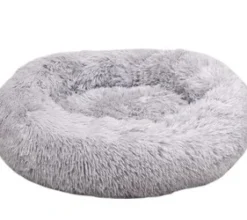 Flamingo Cushion Krems fluffy rund hundeseng small lysegrå