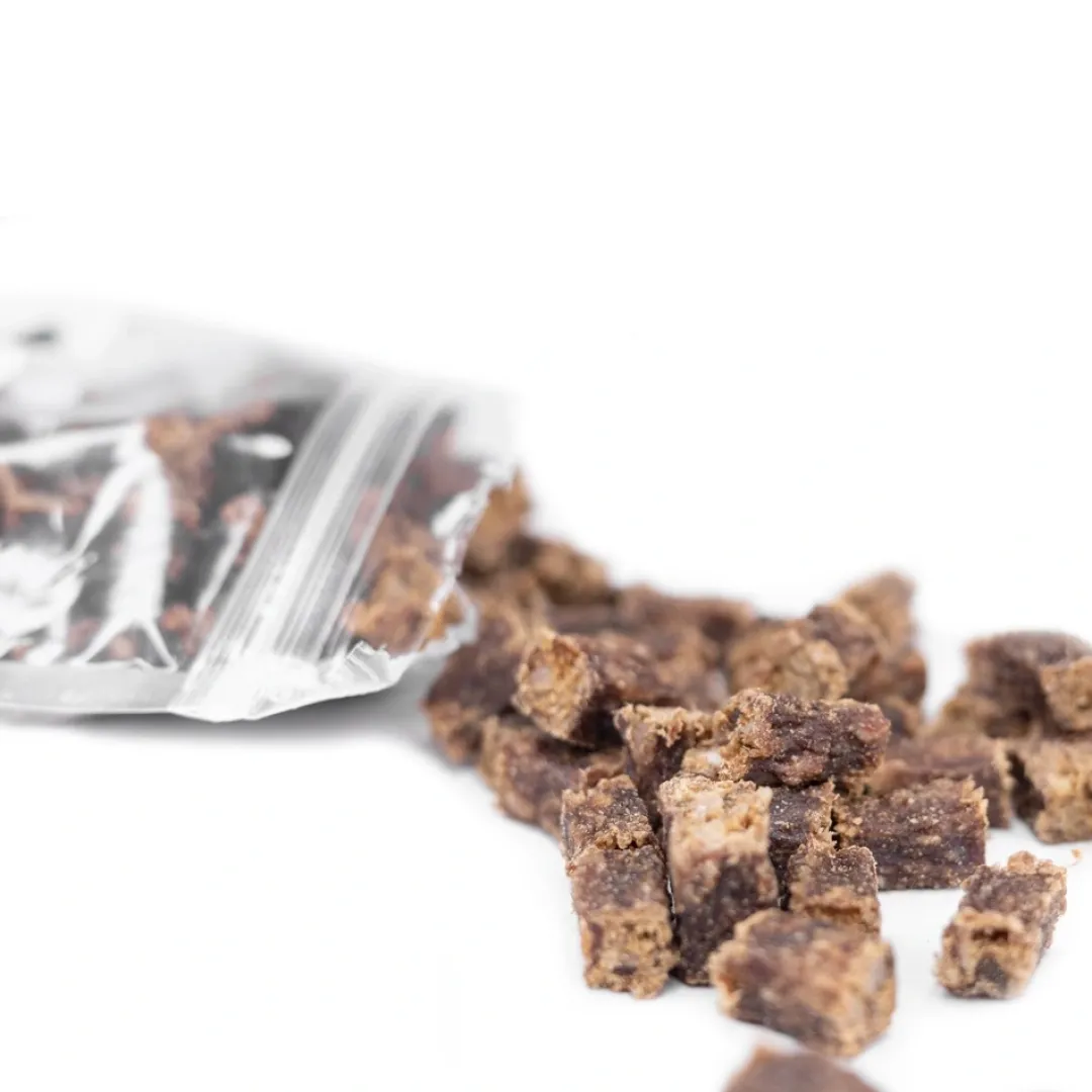 Snackit Kvalitetssnacks til hunde Snackit Bløde Krondyr terninger 100 g - kornfri hundesnacks
